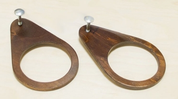 Два стаканчика для мольбертов темные